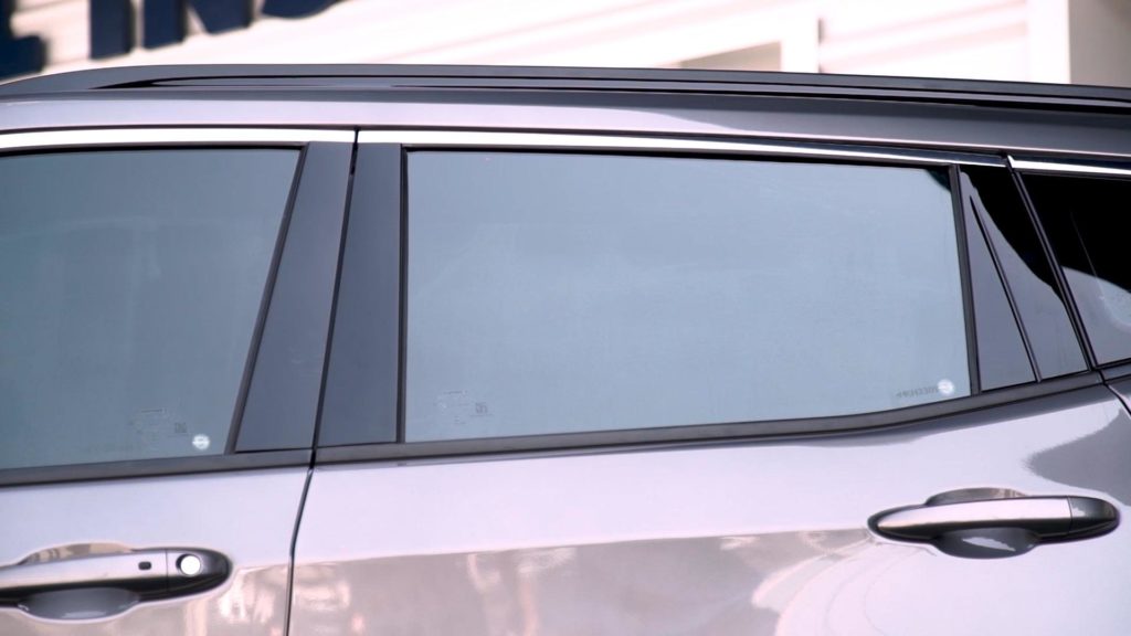 Quanto custa para instalar Insulfilm no vidro do carro?