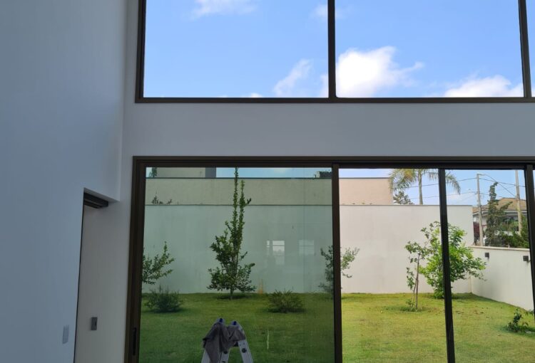 Como escolher a película ideal para o escritório?